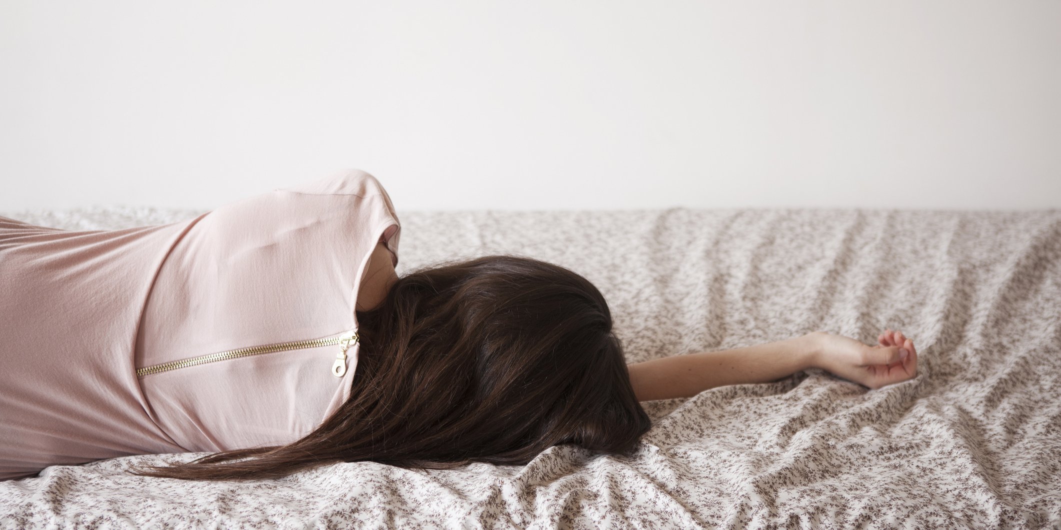 7 Tips for Getting Yourself the Hell Out of Bed When You ...