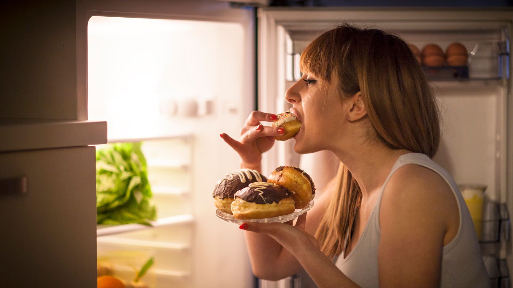The Difference Between Binge Eating And Emotional Eating